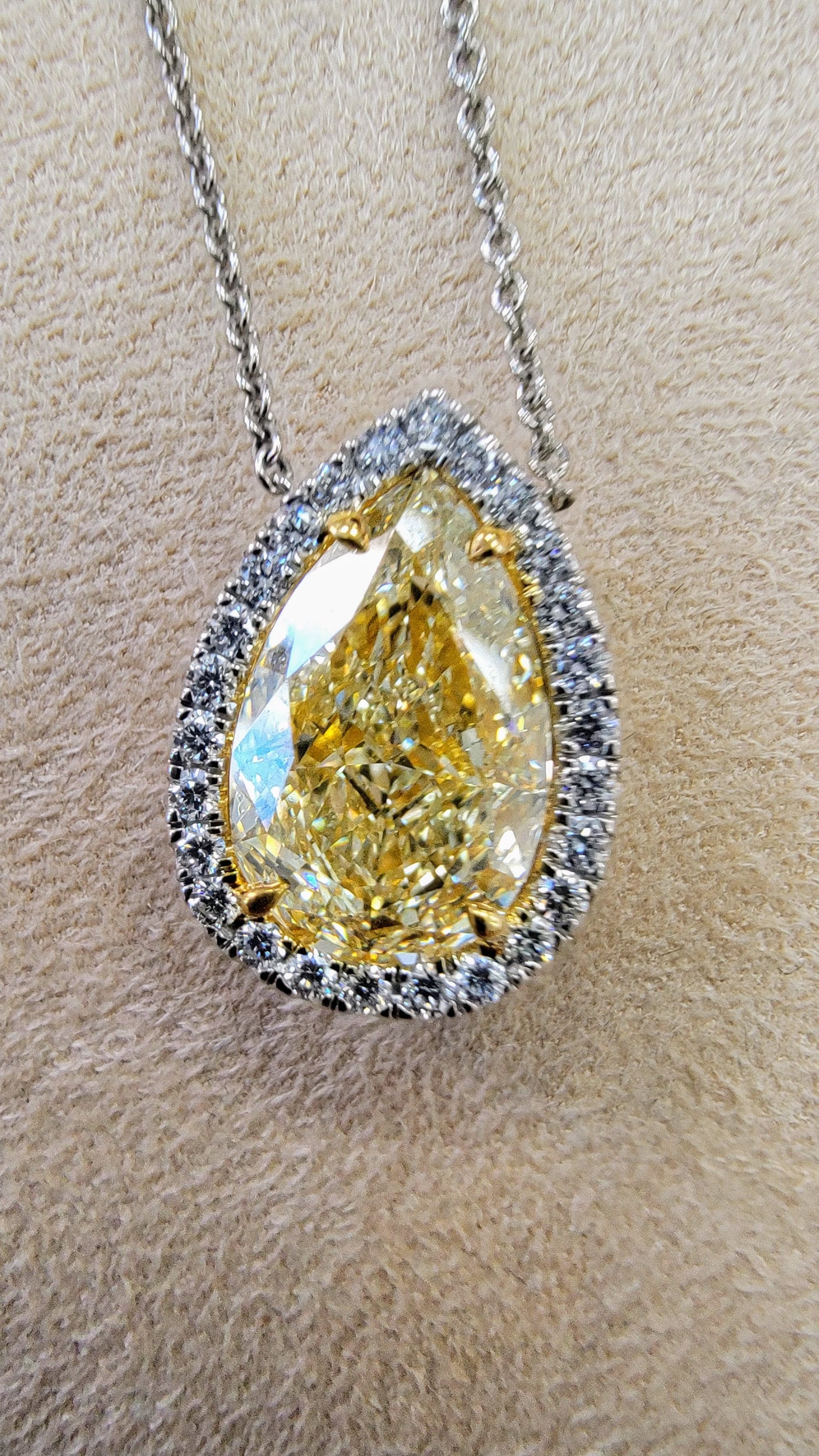 3.51ct Light Yellow Pear VVS2 GIA Pendant