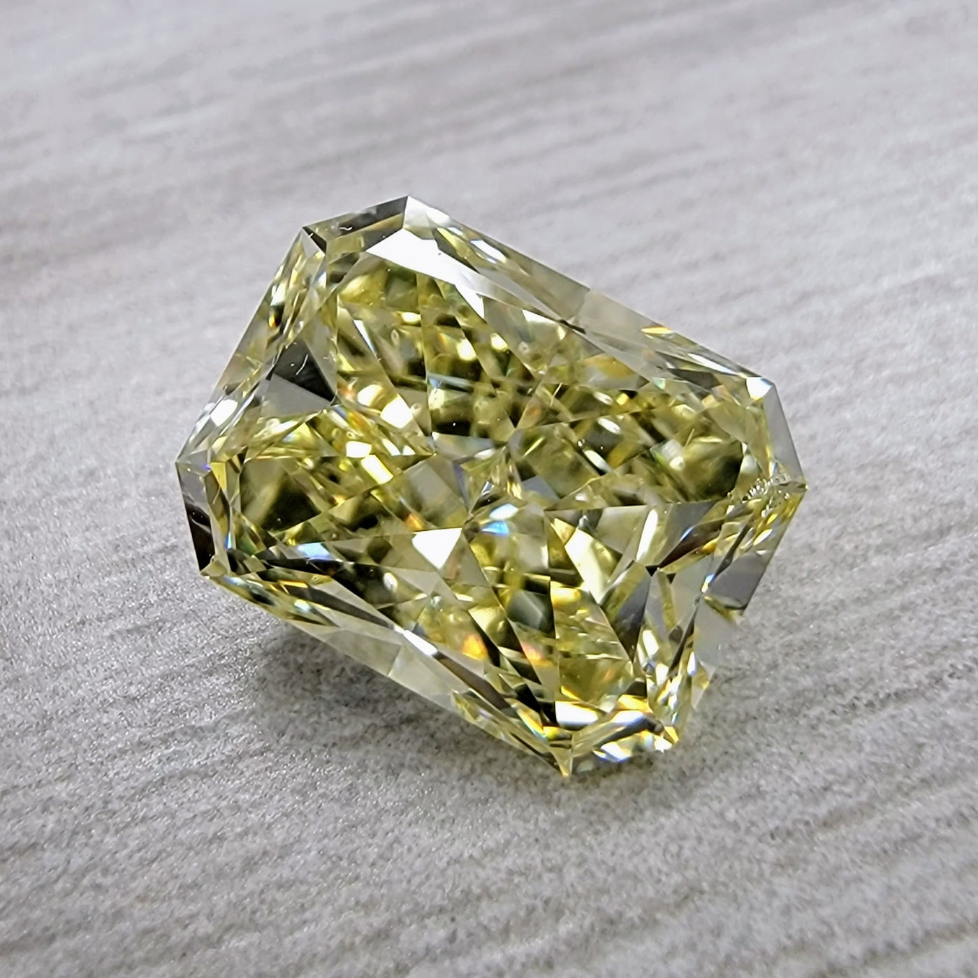 2.48ct Fancy Light Yellow Elongated Radiant VS2 GIA