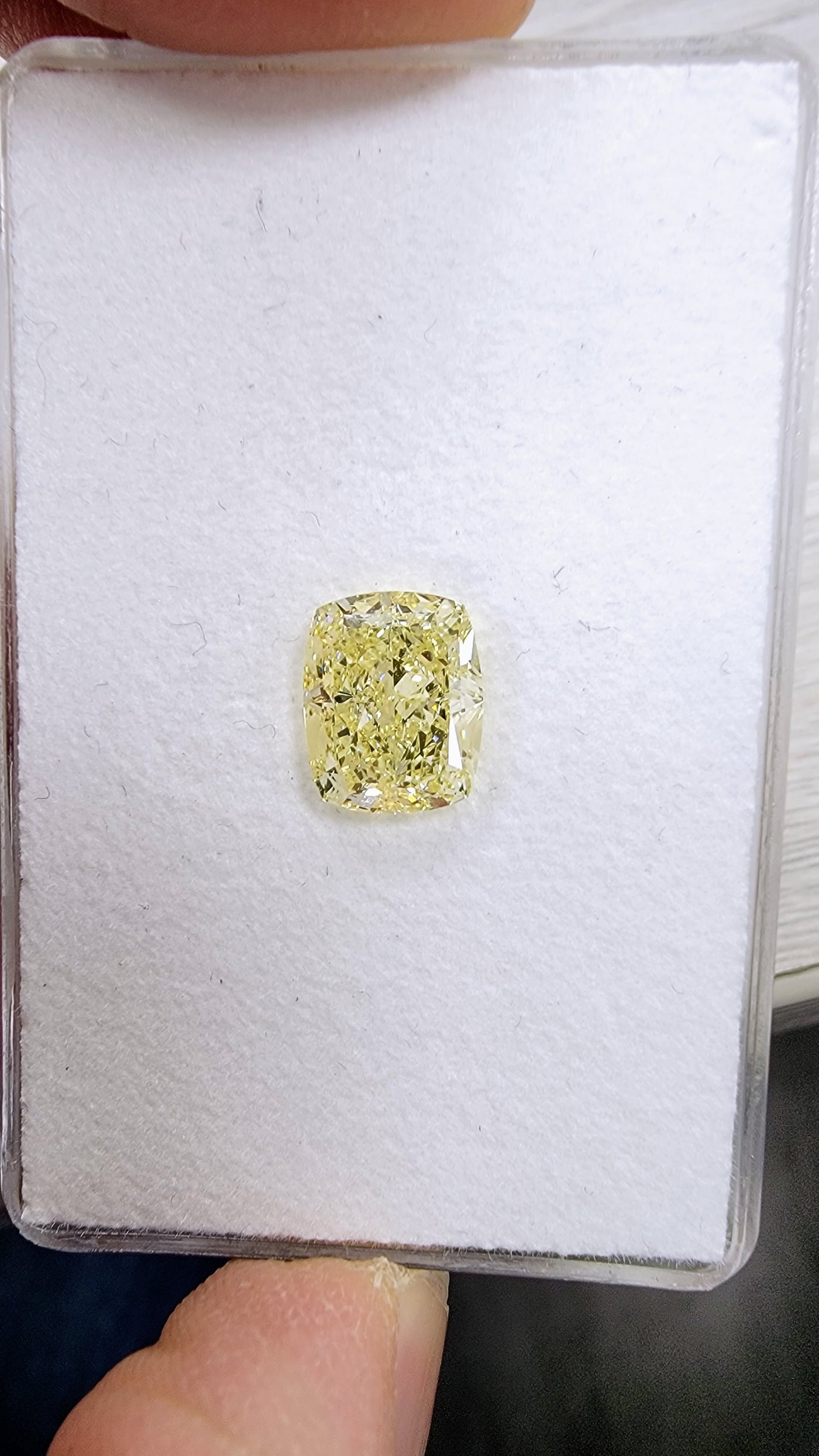 4.01ct Fancy Yellow Elongated Cushion VVS2 GIA