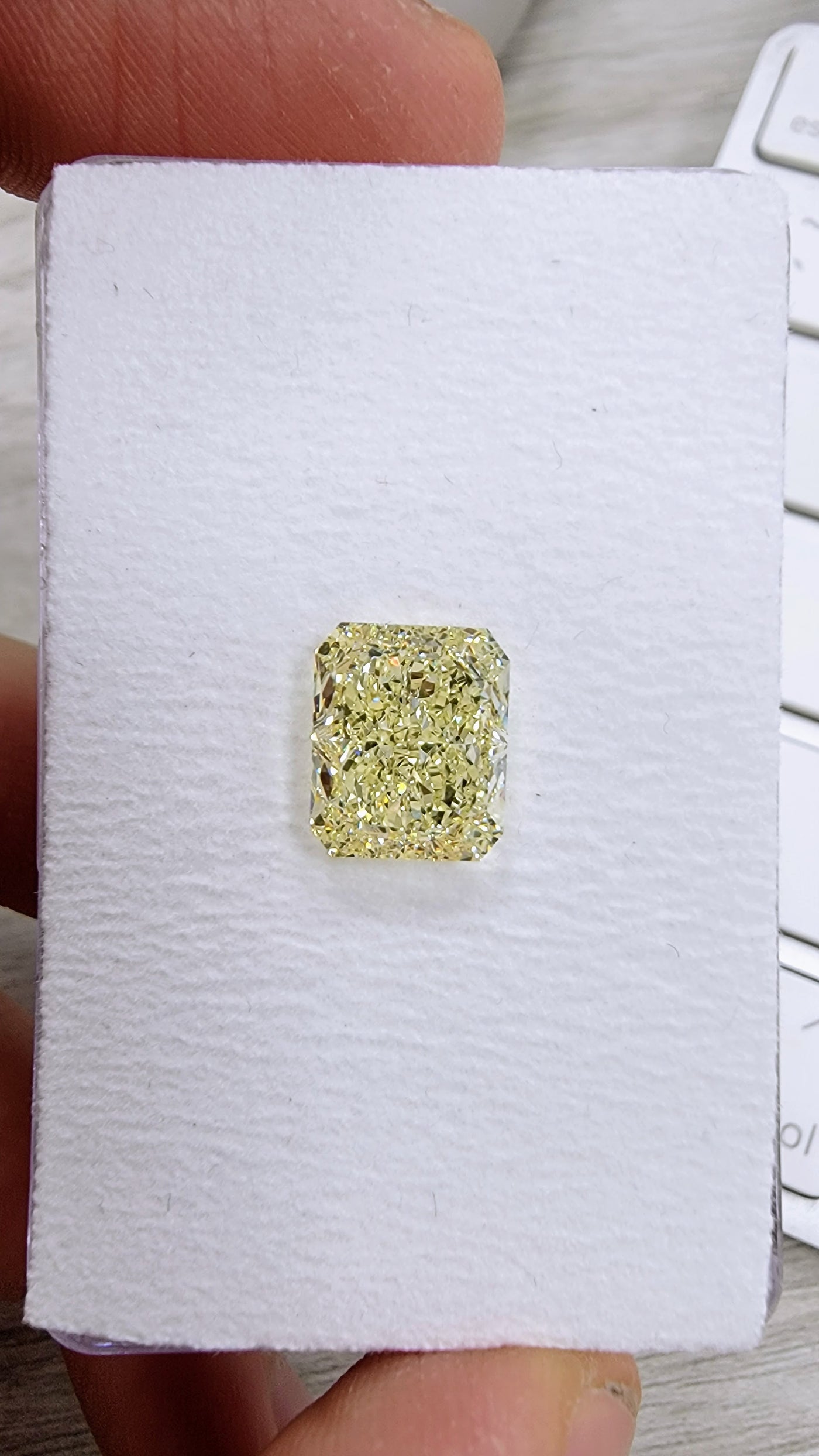 5.01ct Light Yellow Elongated Radiant VS2 GIA