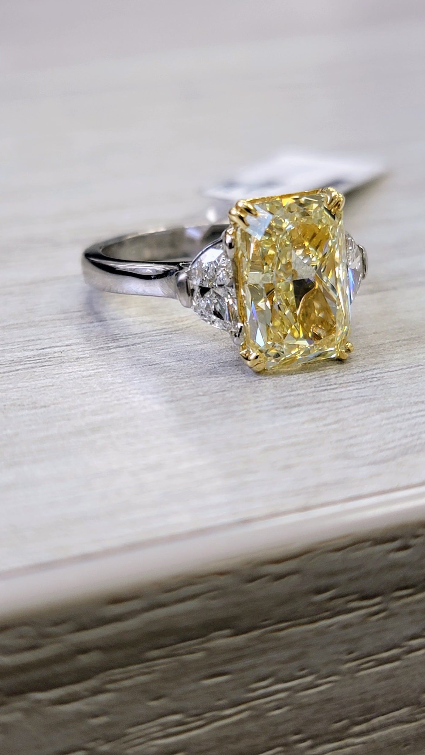 5.02ct Fancy Light Yellow Radiant VVS2 GIA Ring