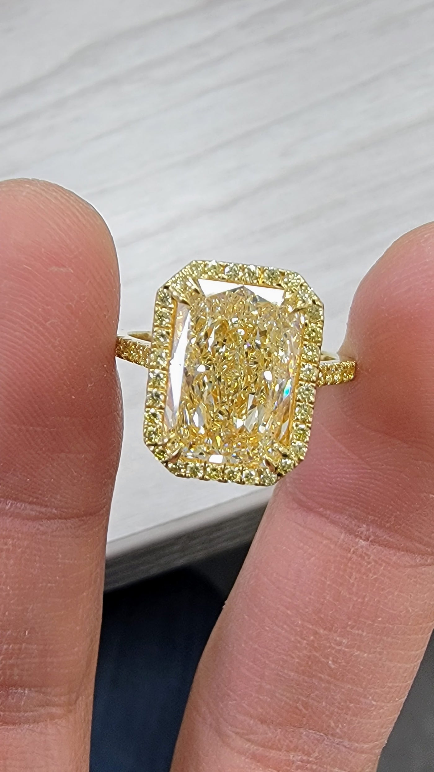 5.01ct Light Yellow Elongated Radiant VS2 GIA Ring