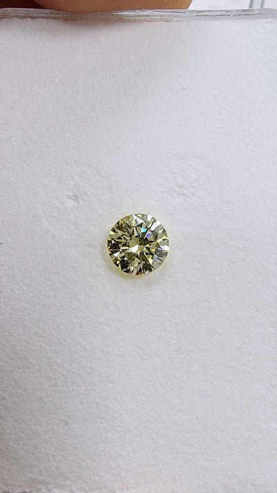 1.06ct Light Yellow Round VVS2 GIA