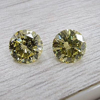 0.91ct & 0.94ct Fancy Yellow Rounds VS GIA