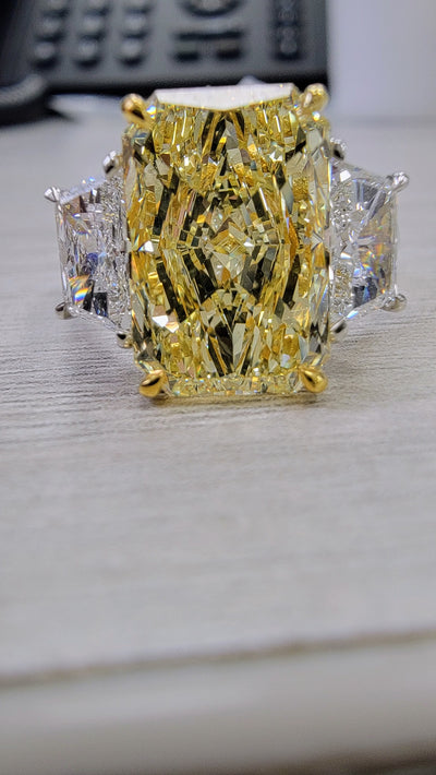 4.08ct Fancy Yellow Elongated Radiant VVS2 GIA