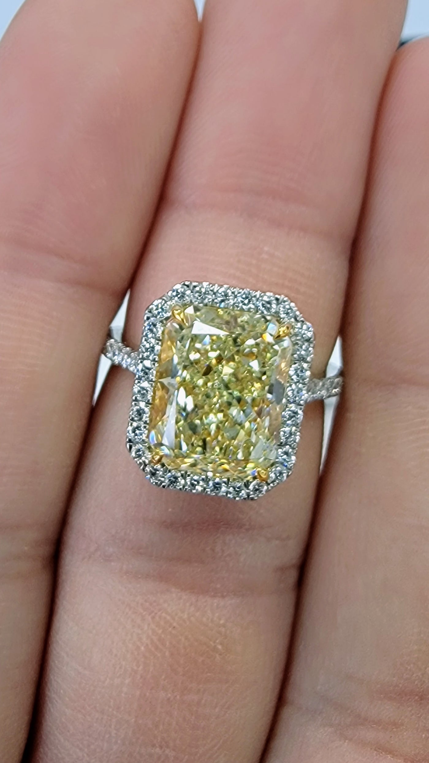 5.03ct Light Yellow Elongated Radiant VS2 GIA Ring