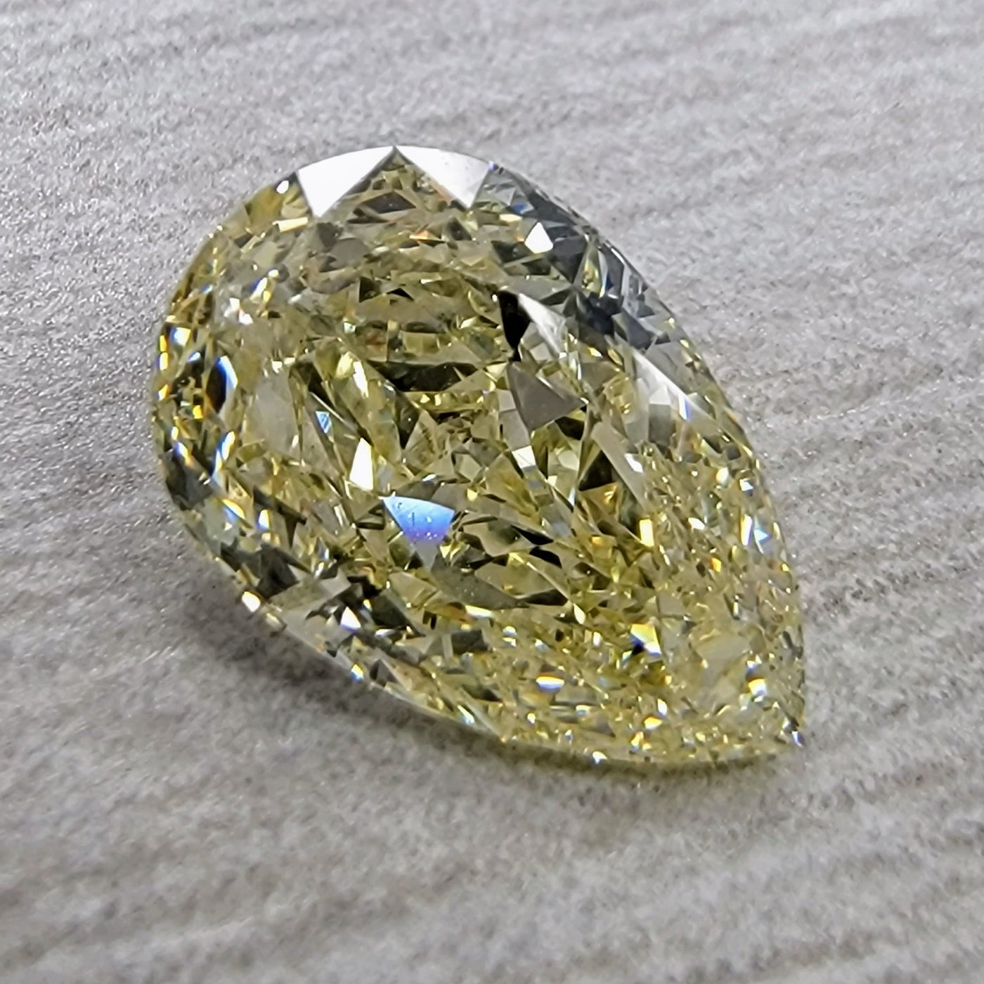 1.19ct Fancy Light Yellow Pear SI1 GIA